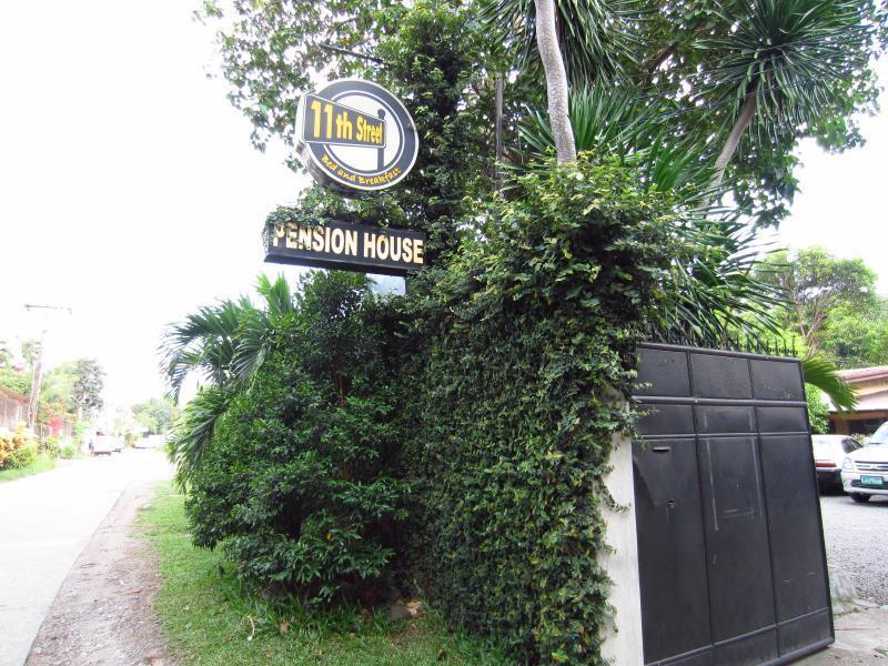 11Th Street Bed And Breakfast Bacolod Exterior photo
