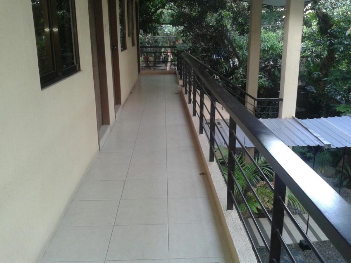 11Th Street Bed And Breakfast Bacolod Exterior photo